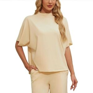 Amazon 2 Piece Set Cream Color Women’s Size Medium